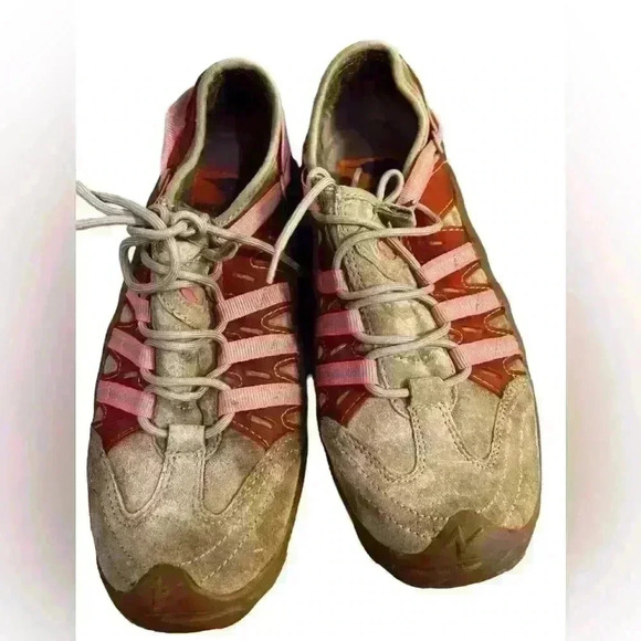 Rocket Dog Hiking/Walking Shoes. - Picture 3 of 5